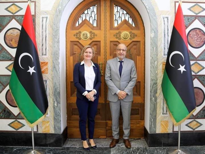 ‎الكبير يبحث مع سفيرة بريطانيا عودة الشركات لاستئناف أعمالها في ليبيا