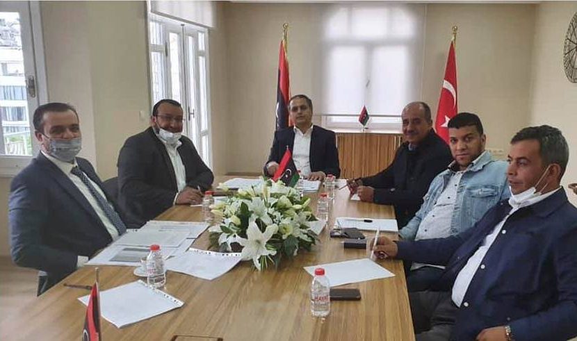 لجنة مراجعة واعتماد ديون العلاج بالخارج تعقد اجتماعها الأول بالمكتب الصحي في تركيا