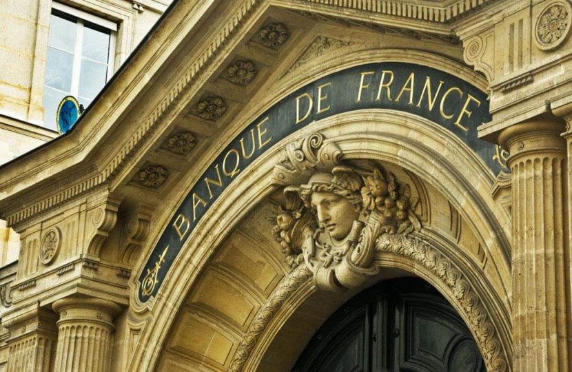 المركزي يبحث مع بنك فرنسا إدارة التمويلات متناهية الصغر