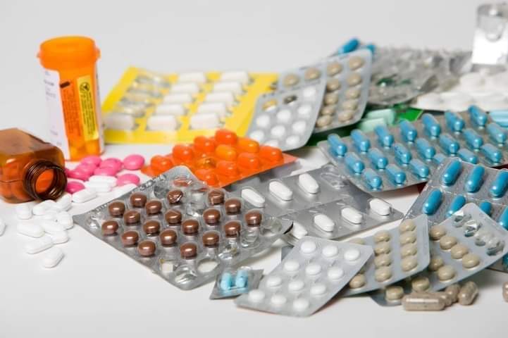 وزارتا الصحة و الاقتصاد تناقشان تحديث سياسات تأسيس شركات إستيراد الأدوية