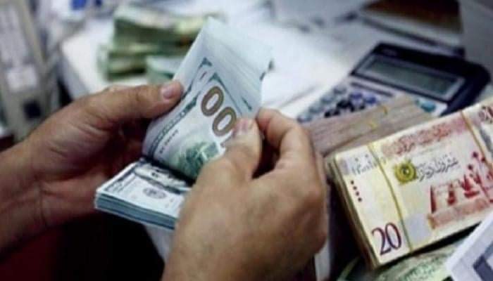 اليورو والليرة التركية يتراجعان أمام الدينار في التعاملات الرسمية