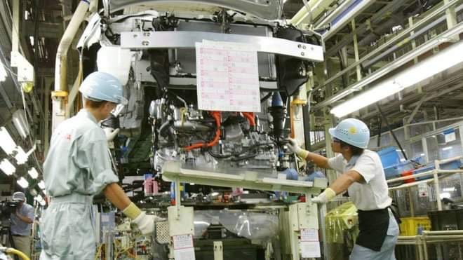 تحالف فرنسي ياباني لتطوير السيارات الكهربائية