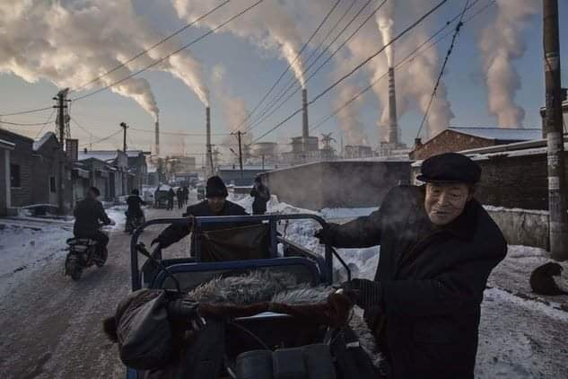 الصين تكثف جهودها لزيادة مخزونات الفحم في محطات الطاقة