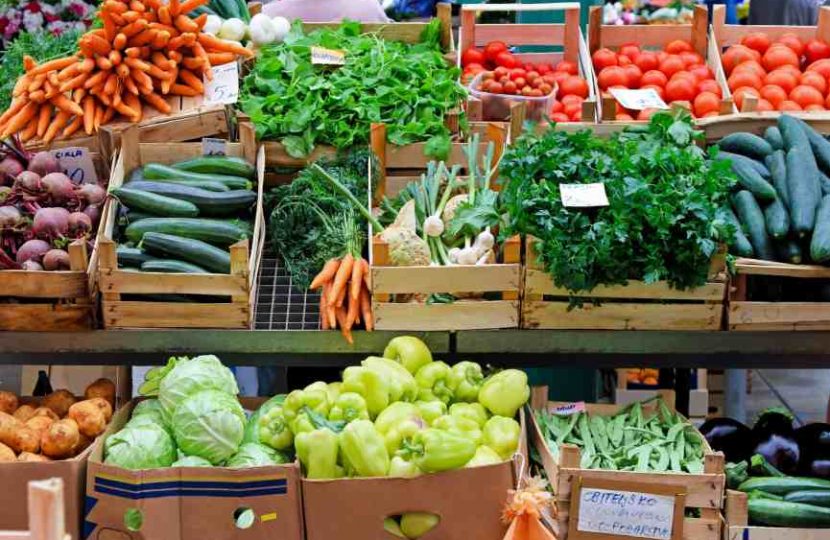 ارتفاع بسيط في اسعار بعض الخضروات وانخفاض في اخرى