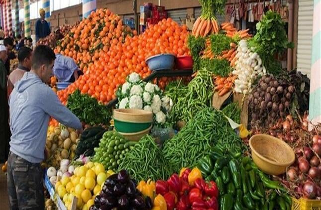 وزارة الاقتصاد تؤكد السيطرة على الأسعار بالأسواق المحلية