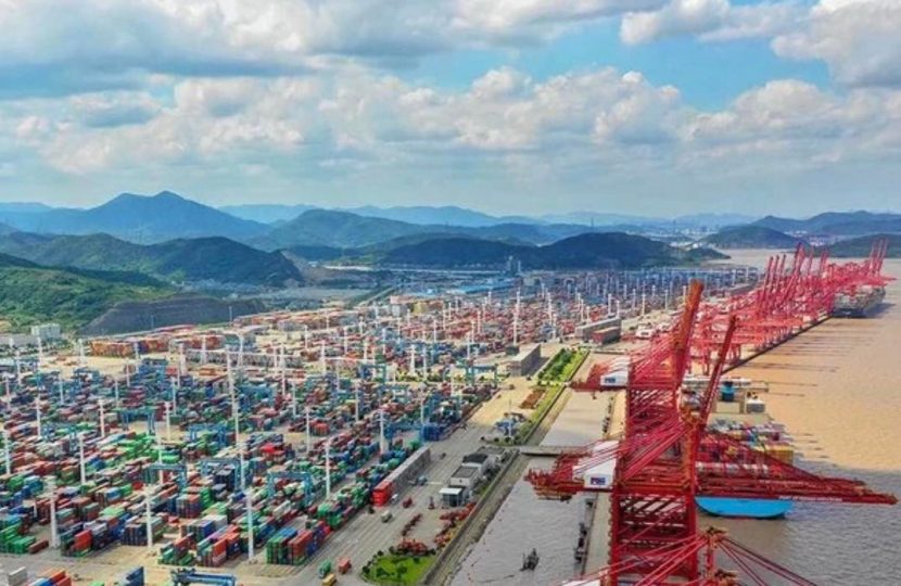 إغلاق ميناء شانغهاي يهدد الاقتصاد العالمي