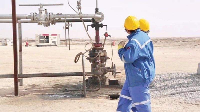 اتحاد النفط يطالب بزيادة المرتبات ضمن برامج دعم المؤسسة