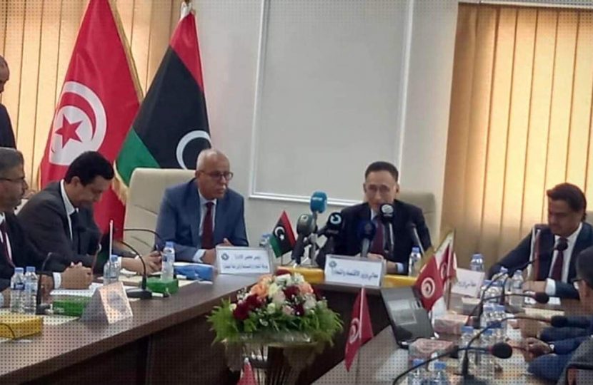 غرفة التجارة جفارة تبرم اتفاقية مع نظيرتها في بنزرت التونسية لتبادل الخبرات