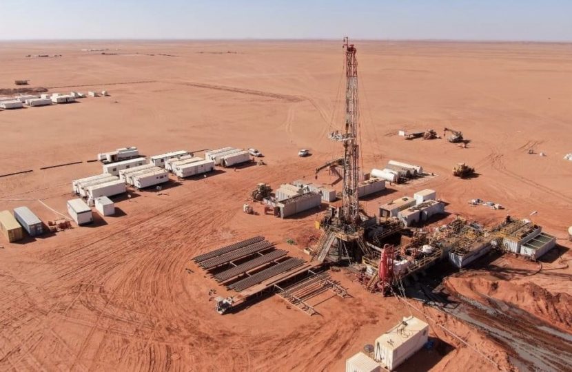 شركة زلاف تبدأ إنتاج 3000 آلاف برميل يومياً من حقل إيراون النفطي
