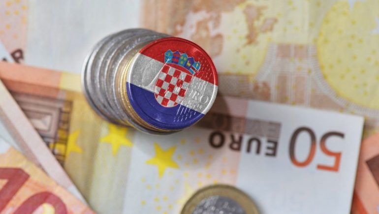 كرواتيا تعتزم تغيير عملتها الرسمية إلى اليورو