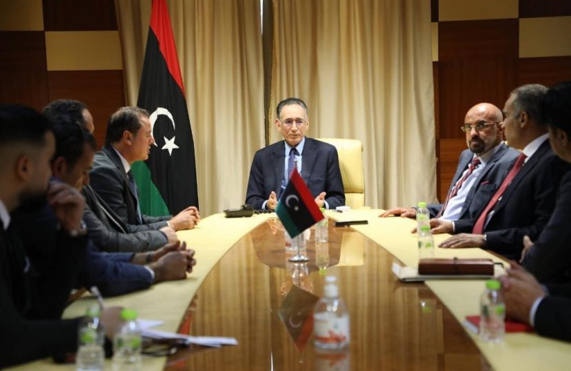 وزير الاقتصاد يتابع عمل غرفة التجارة والصناعة والزراعة طرابلس