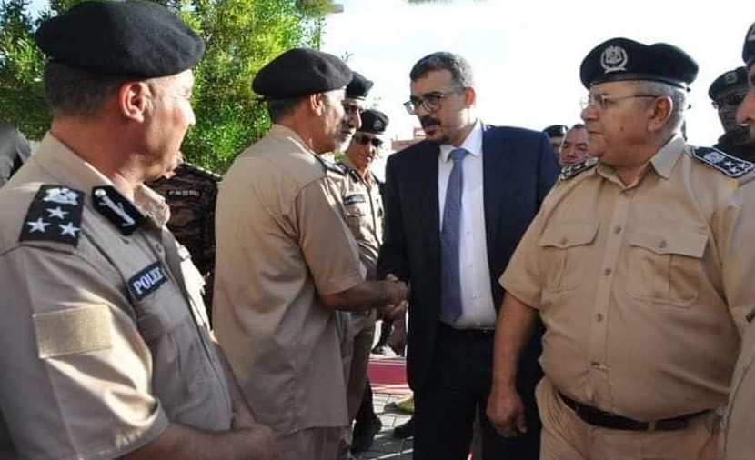 وزير الداخلية يعلن عن قرب افتتاح عدد من المنشآت الخدمية بمعبر رأس جدير