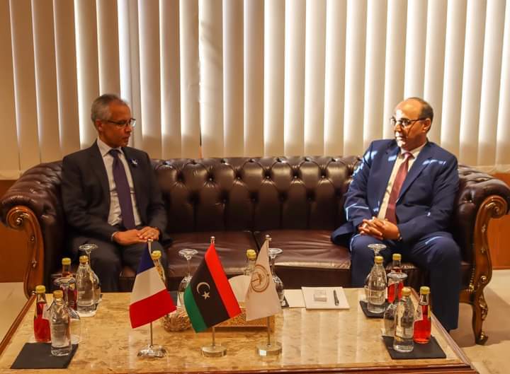 بلدي بنغازي يناقش مع سفير فرنسا التعاون الاقتصادي والمساعدة في إعادة الإعمار