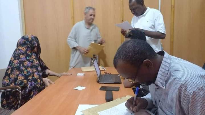 افتتاح مسار لتسجيل المتقاعدين في منظومة التأمين الصحي ببلدية براك الشاطئ