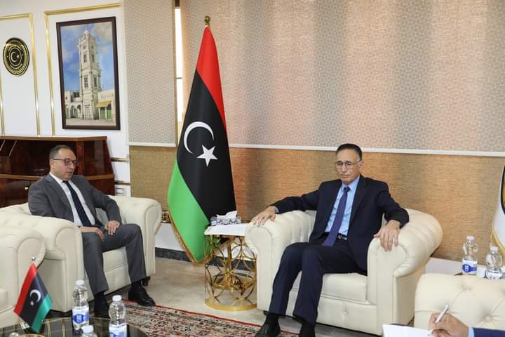 ليبيا تبحث إنشاء منطقة اقتصادية مشتركة وتفعيل الاتفاقيات التجارية مع تونس