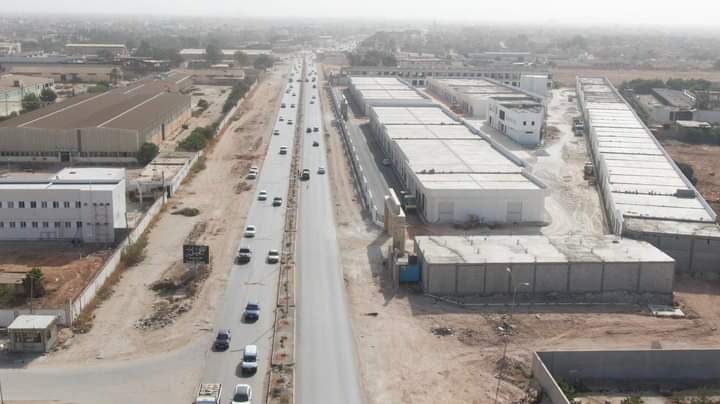 بلدية بنغازي تبحث مع شركة داوو الكورية تنفيذ مشاريع البنية التحتية في المدينة