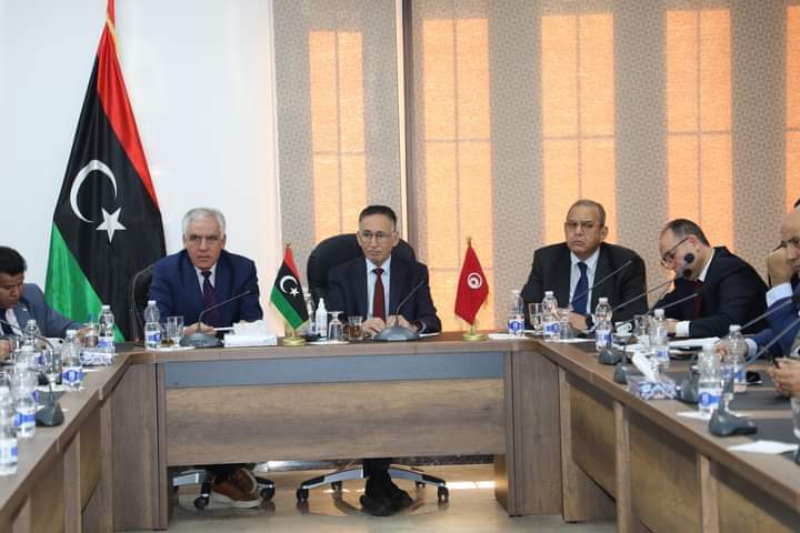 الاقتصاد تناقش مع الشركات التونسية إجراءات تسجيل  الوكالات التجارية في ليبيا