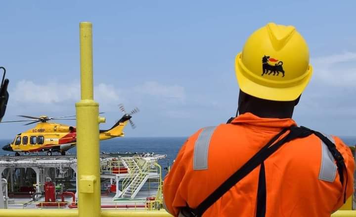 شركة إيني تعلن عن اكتشاف كميات كبيرة من النفط والغاز في ليبيا
