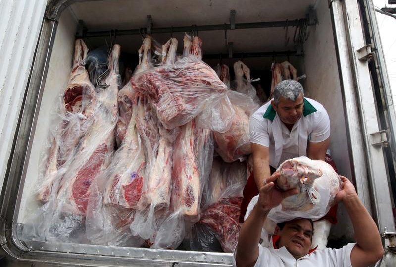 الاقتصاد تمنع استيراد الحيوانات الحية واللحوم المجمدة من الهند وفرنسا